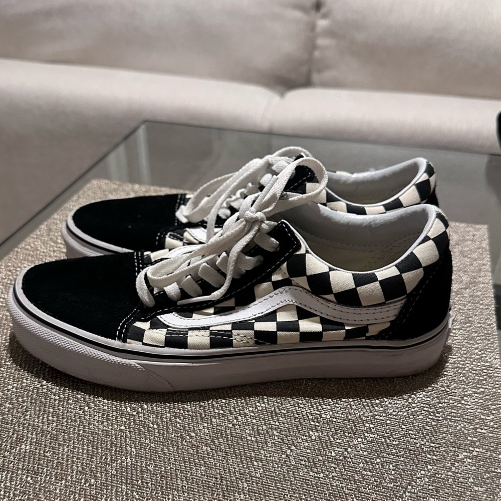 SOLD ✨VANS Checkered Old Skool Black & White - Picture 4 of 5